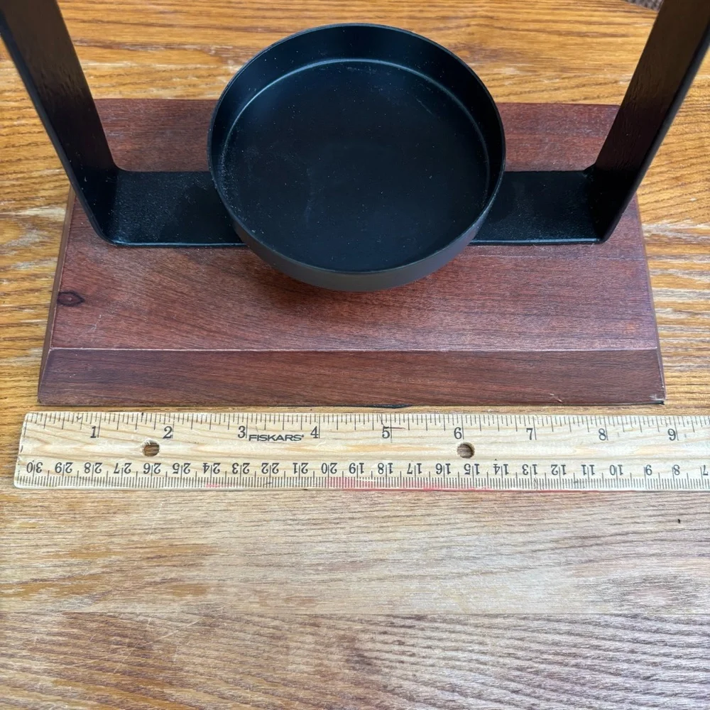 N/A metal pillar